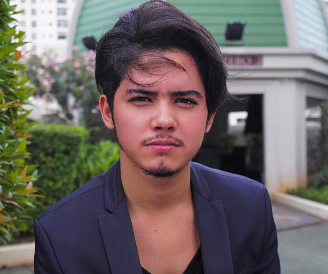 Biodata, Profil, Fakta Unik dan Foto Aliando Syarief