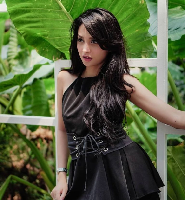 Liana Sahara - Biodata, Profil, Fakta, Umur, Agama, Pacar, FTV