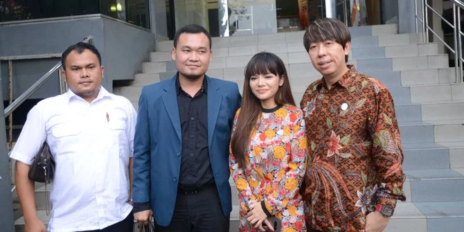 Profil, Biodata dan Fakta Unik Dinar Candy