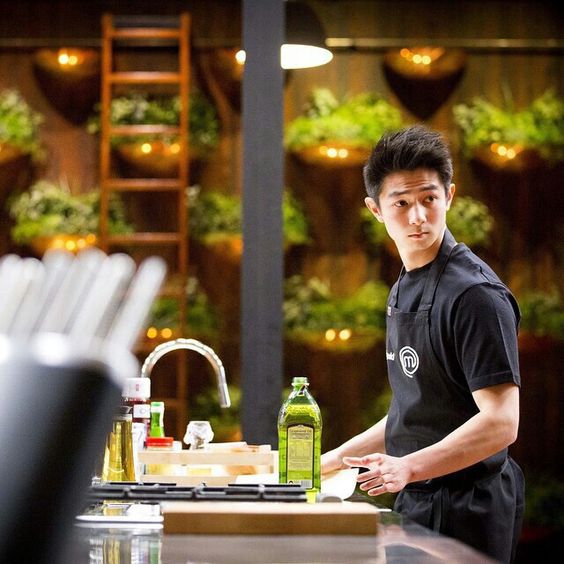 Biodata, Profil dan Fakta Chef Reynold Poernomo, Adik Chef Arnold