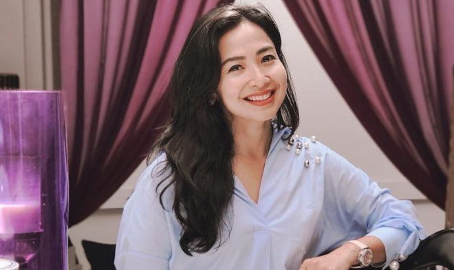 Bodata, profil, fakta dan foto Feni Rose