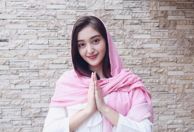 Ranty Maria - Biodata, Profil, Fakta, Umur, Agama, Pacar, Film