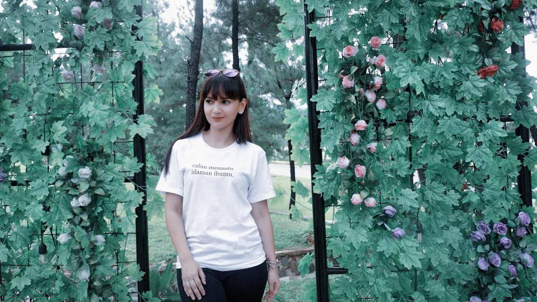Biodata,Profil dan Fakta Menarik Angelica Simperler