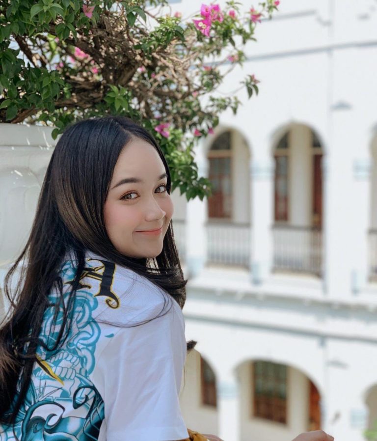 10 potret chintya gabriella youtuber cantik yang jago 10 potret chintya gabriella youtuber cantik yang jago