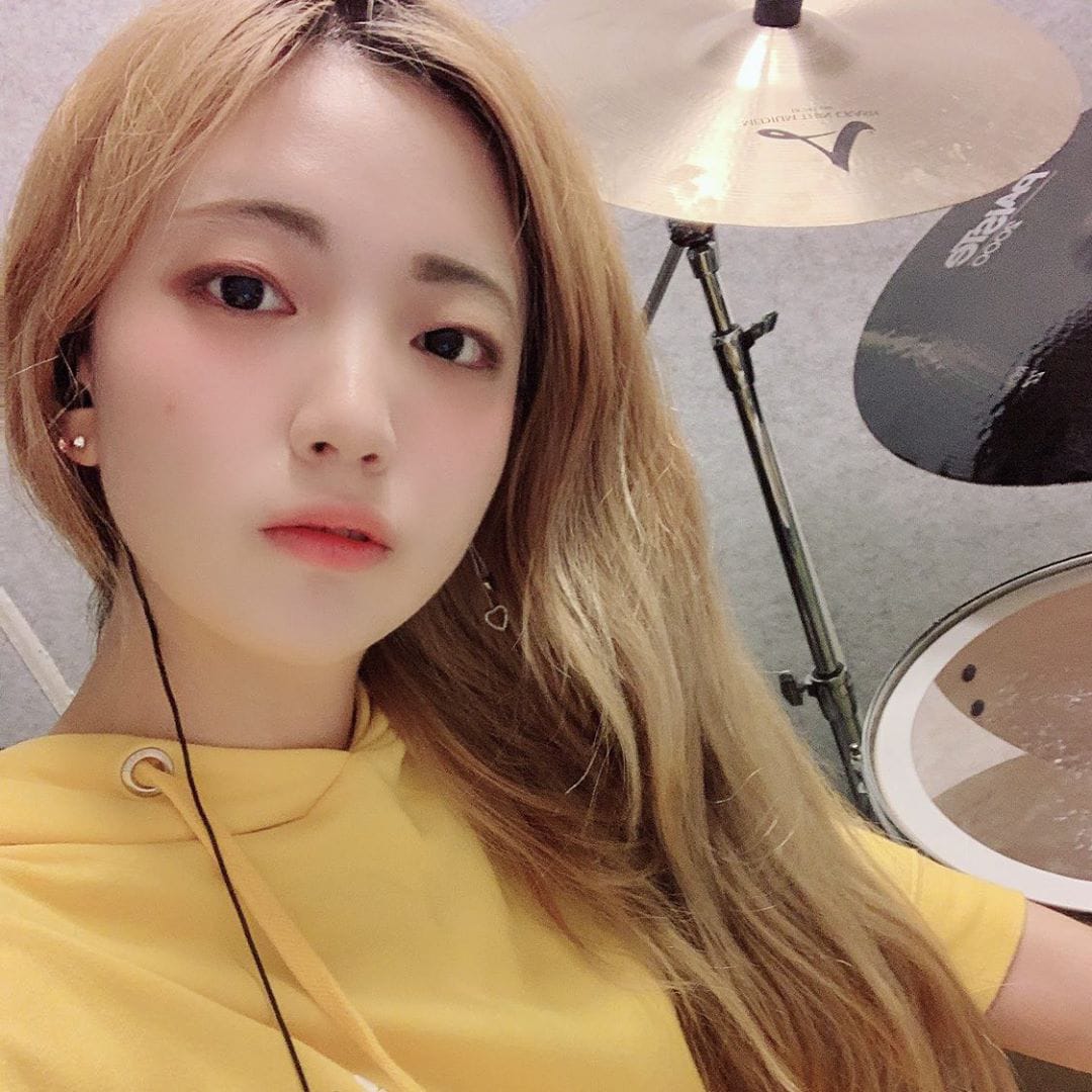 Biodata, Profil dan Fakta Unik AOA