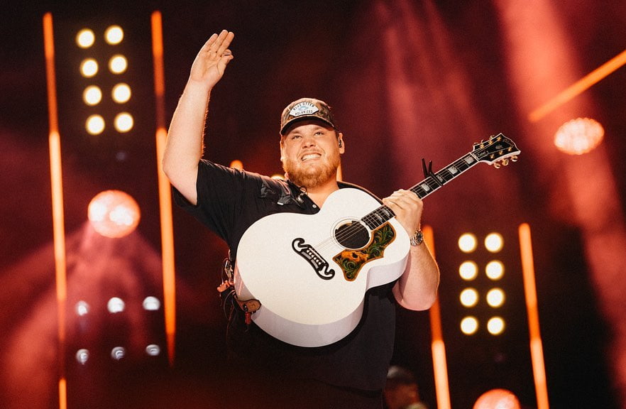 Biodata, Profil, Fakta & Perjalanan Karir Luke Combs