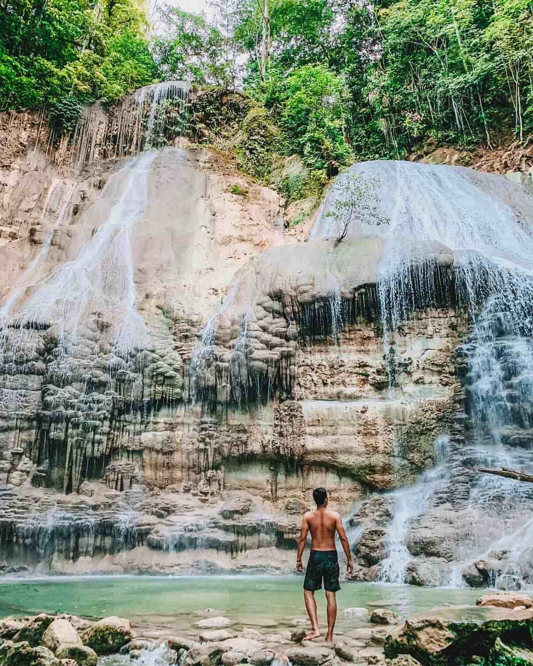 Air Terjun Karmon Papua