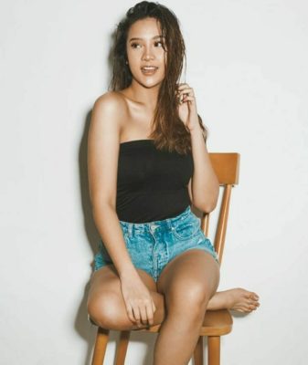 10 Pesona Anya Geraldine, Pemeran Fitri di Rembulan Tenggelam di