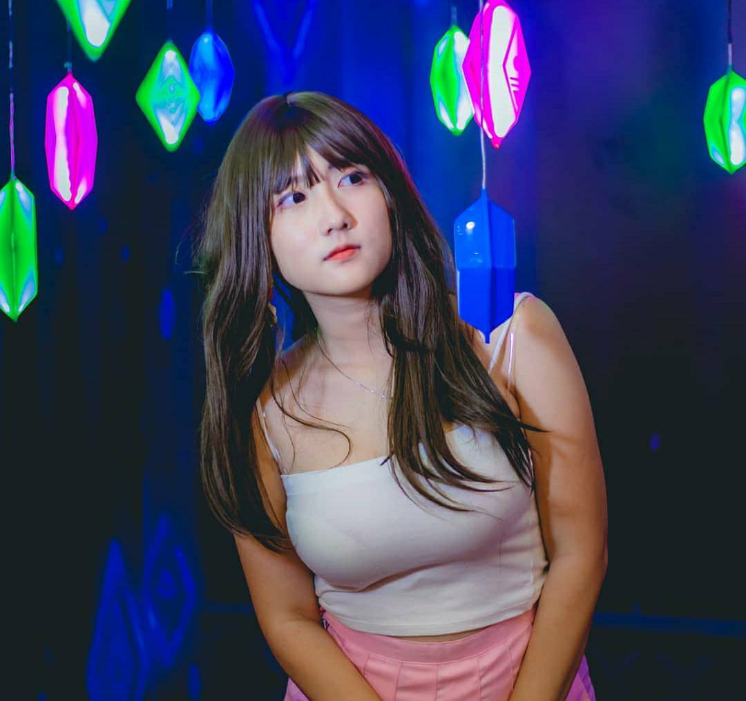 10 Potret Dea Marella, Gamer Cantik yang Pernah Gagal Jadi Member JKT48