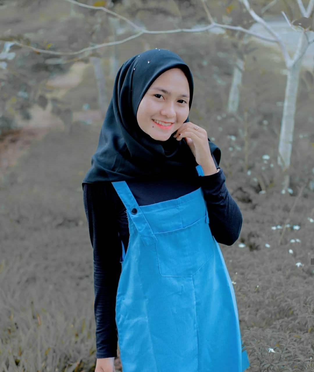 10 Pesona Nazia Marwiana, Gadis Aceh yang Viral Nyanyikan Lagu Terdiam Sepi