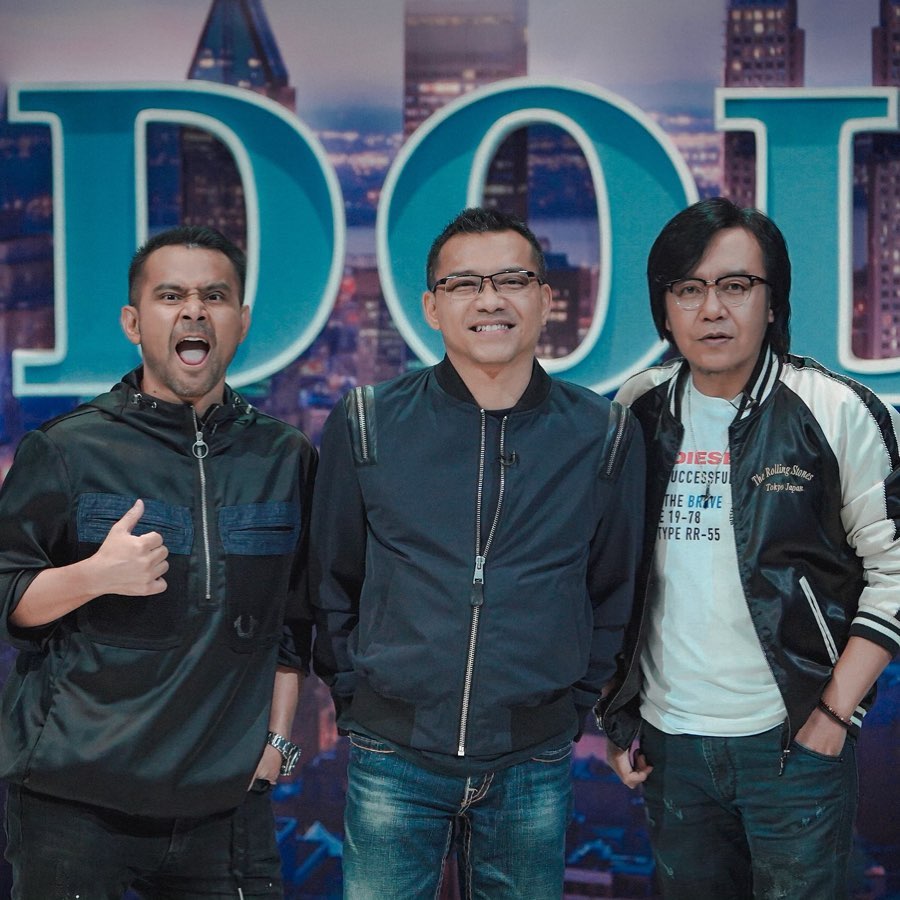 bersama judika dan anang, ari menjadi juri indonesian idol