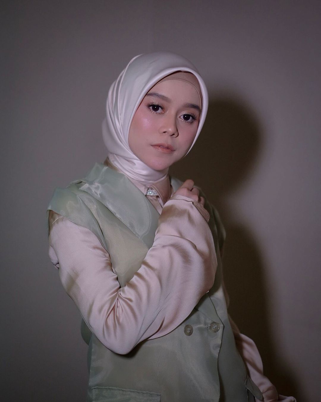 Biodata, Profil, Fakta &amp; Karir Lesti Andryani | Dailysia
