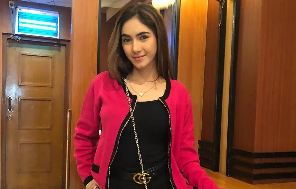 Biodata, Profil, Fakta & Perjalanan Karir Syahra Larez