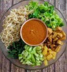 Ini 5 Fakta Menarik Gado-Gado, Saladnya Orang Indonesia | Dailysia