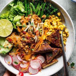 Ini 5 Fakta Menarik Gado-Gado, Saladnya Orang Indonesia | Dailysia