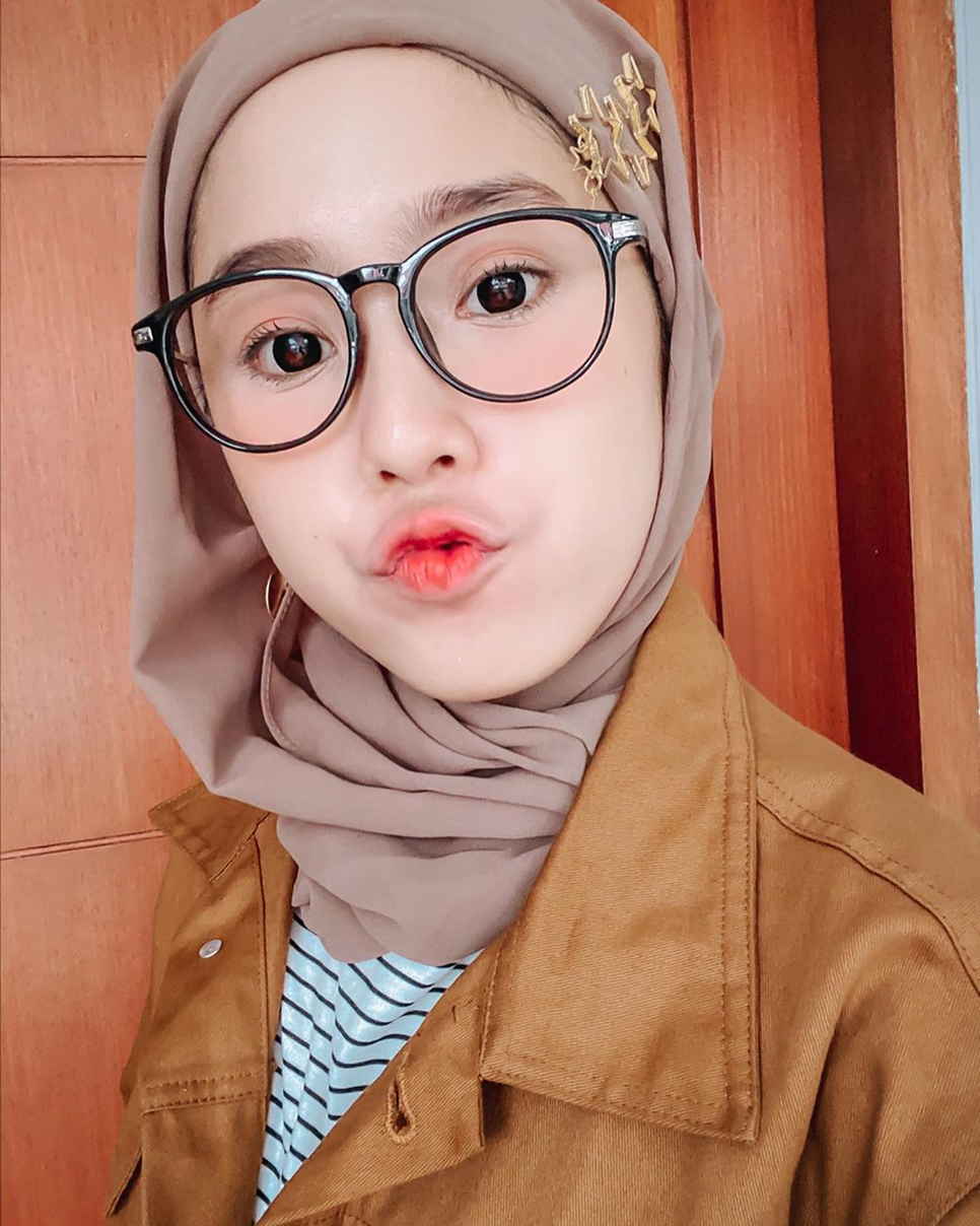 Mirip Ulzzang Korea, 10 Potret Amelia Yusana Ini Gemesin Abis