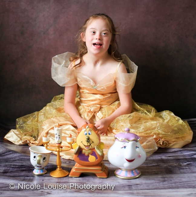 Bikin Haru, 10 Potret Anak Penderita Down Syndrom Pakai Kostum Disney Favorit