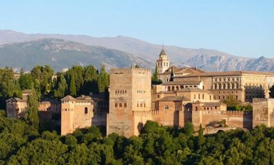 Istana Alhambra Spanyol