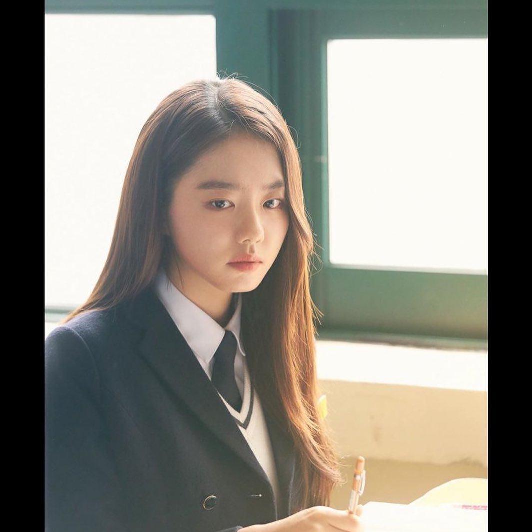 10 Pesona Kim So Hye IOI Main Drama di How to Buy a Friend