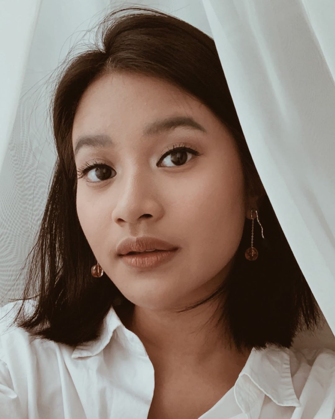 10 Pesona Siti Adira Kania, Putri Cantik Ikke Nurjanah yang Punya Suara Merdu