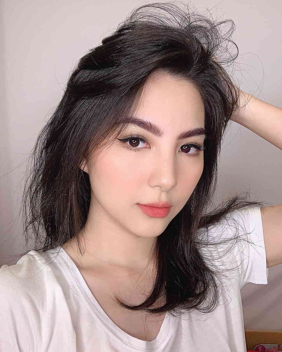 10 Pesona Devienna, Beauty Vlogger yang Jago Tiru Make Up Idol Korea