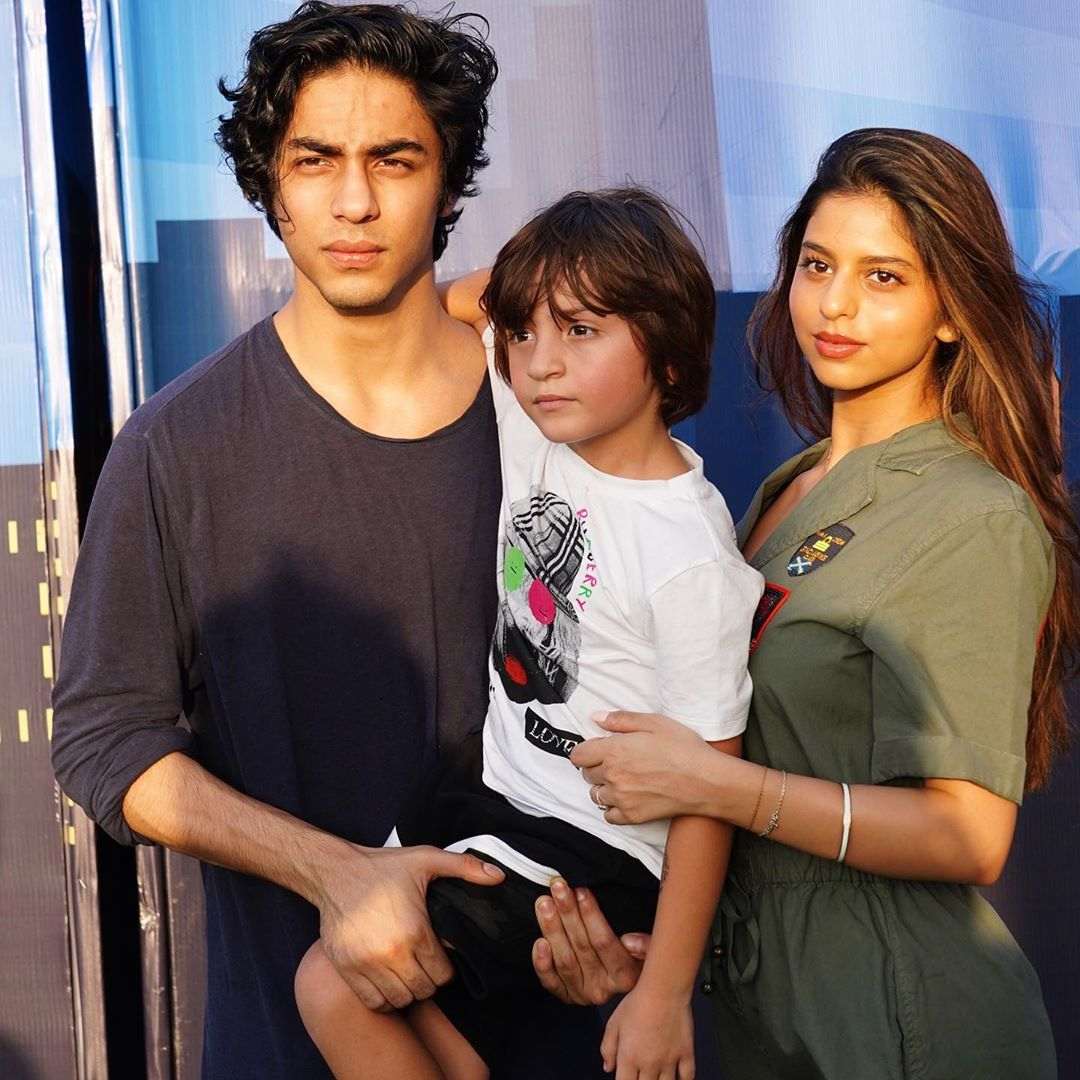 10 Potret Suhana Khan, Putri Shah Rukh Khan yang Mempesona di Usia Remaja