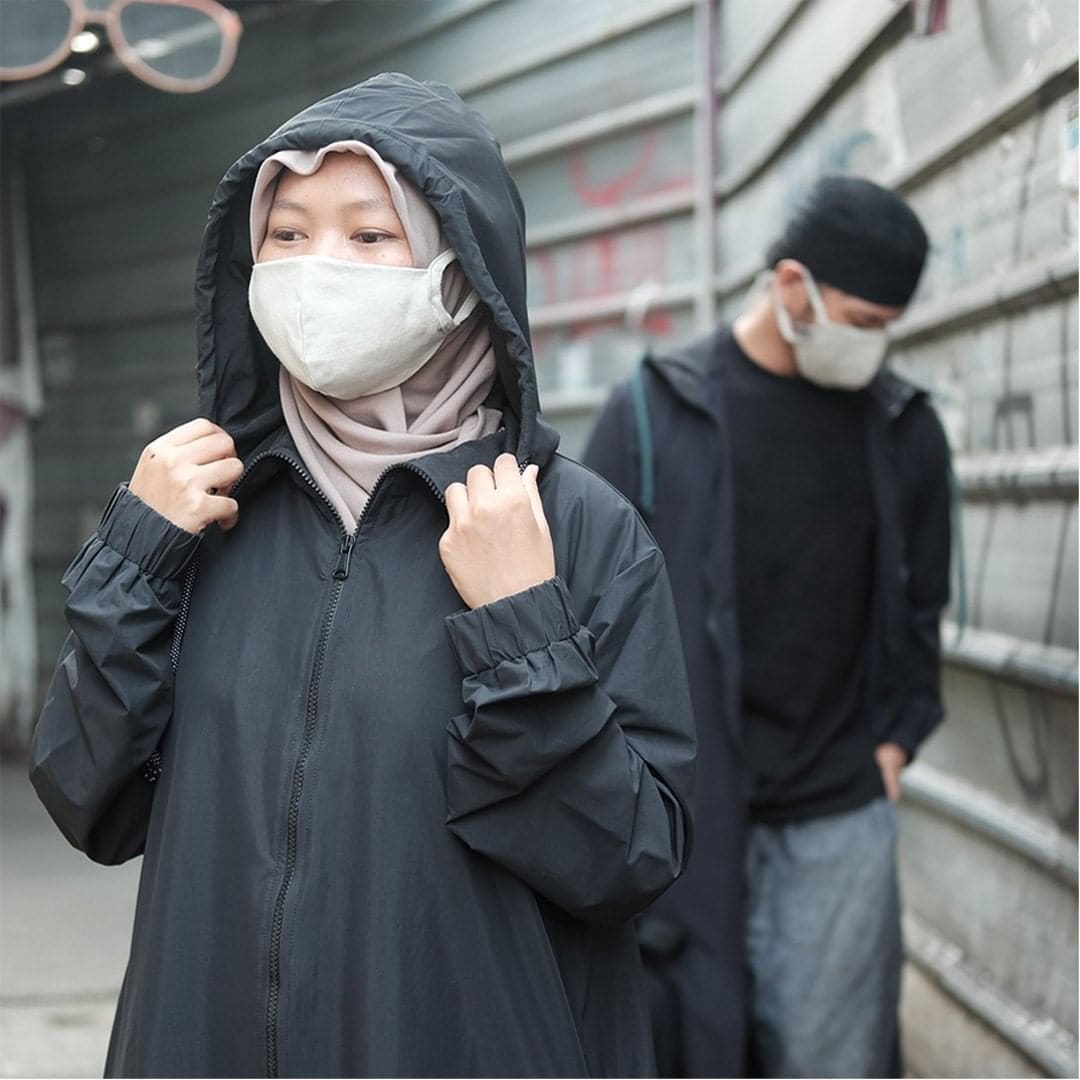 10 Pakaian Gaya Normal Baru, Tetap Stylish dan Terlindungi Selama Pandemi