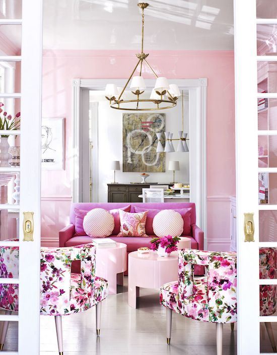 10 Dekorasi Ruang Tamu Serba Pink Bernuansa Feminin
