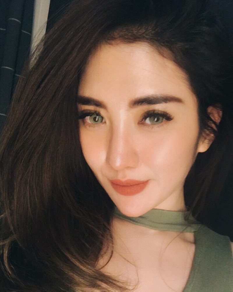 Mayang Naomi Potret 2