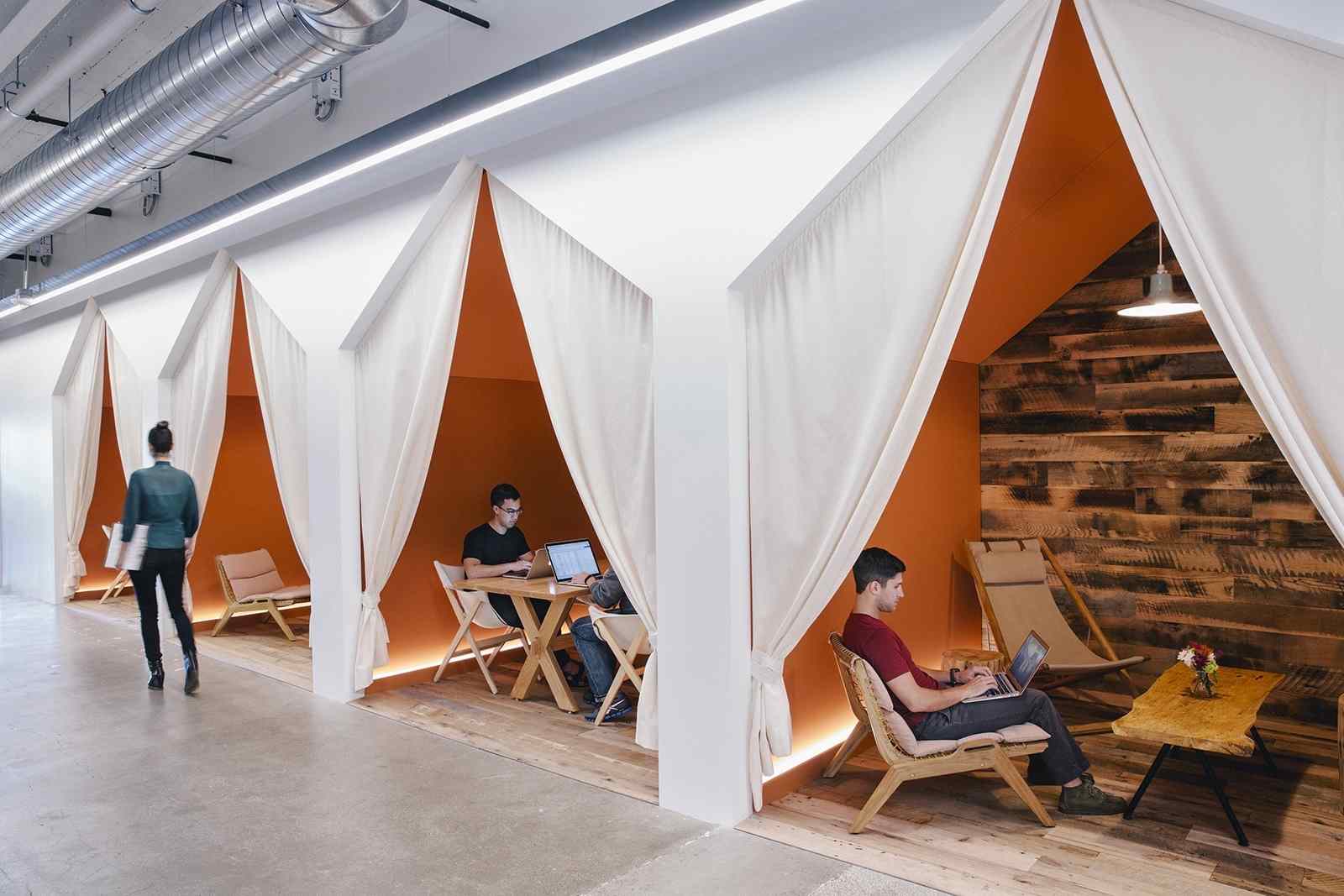 Keren dan Nyaman, 10 Potret Kantor Startup Penginapa Airbnb