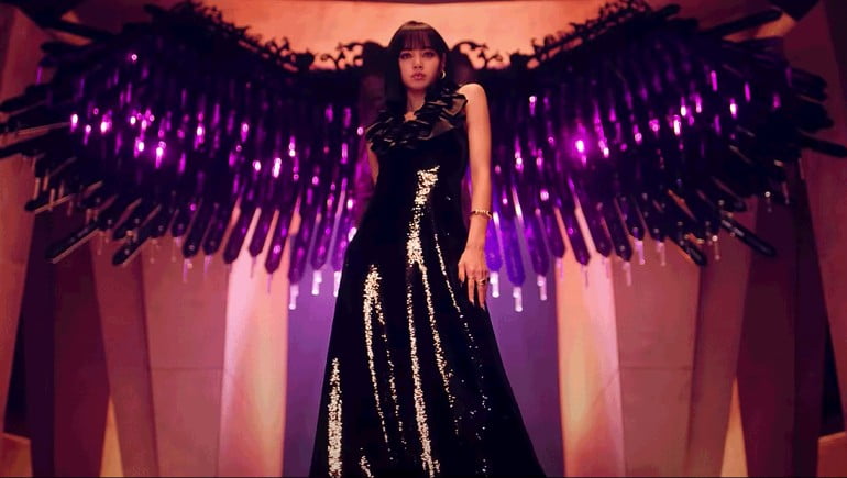 Layaknya Fashion Show, Blackpink Pamerkan 10 Outfit Super Fashionable di MV How You Like That