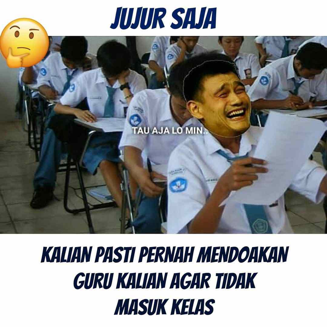 10 Meme Masa SMA Ini Salah Satunya Pasti Pernah Kamu Lakuin