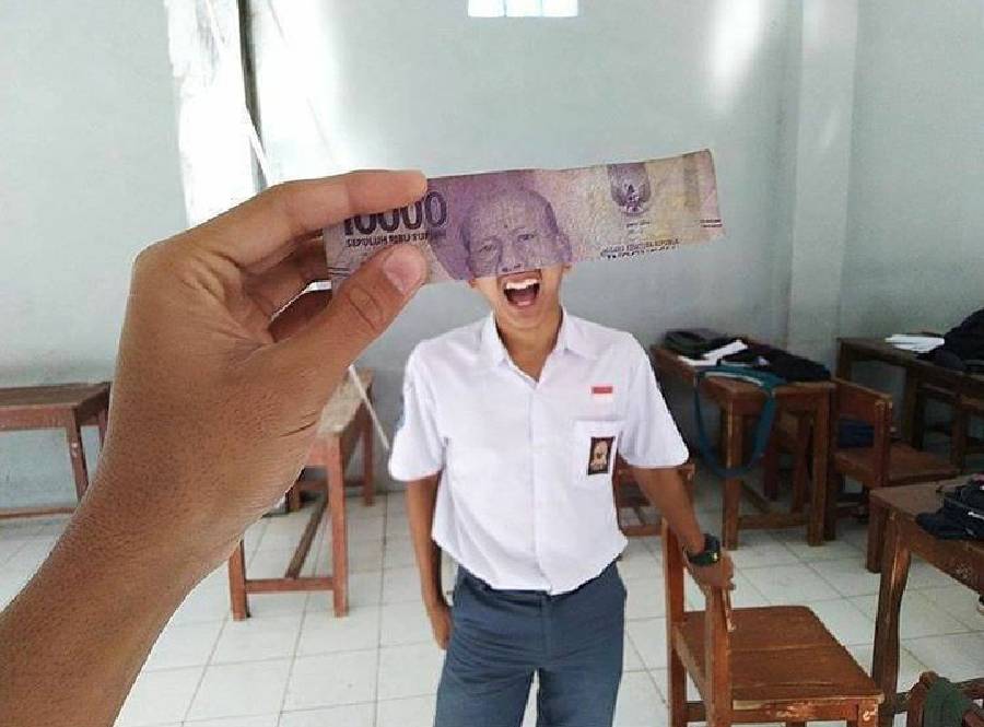 10 Meme Kreasi Wajah dari Uang Kertas Ini Lucu Banget