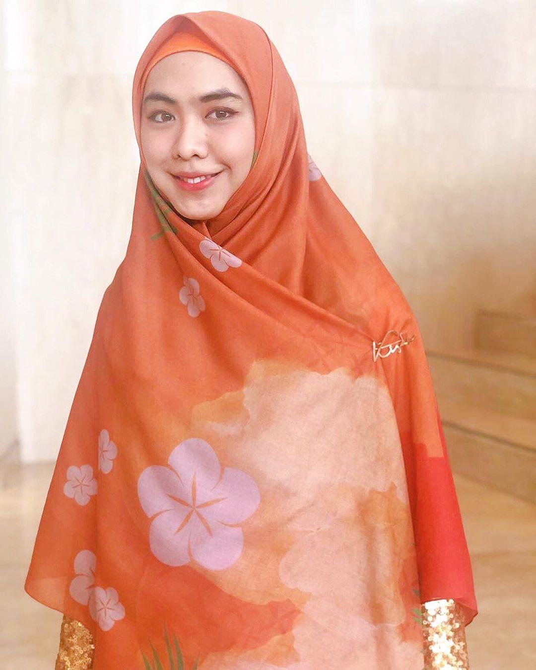Tanpa Pacaran, 10 Seleb Hijab Ini Nikah Melalui Taaruf Singkat
