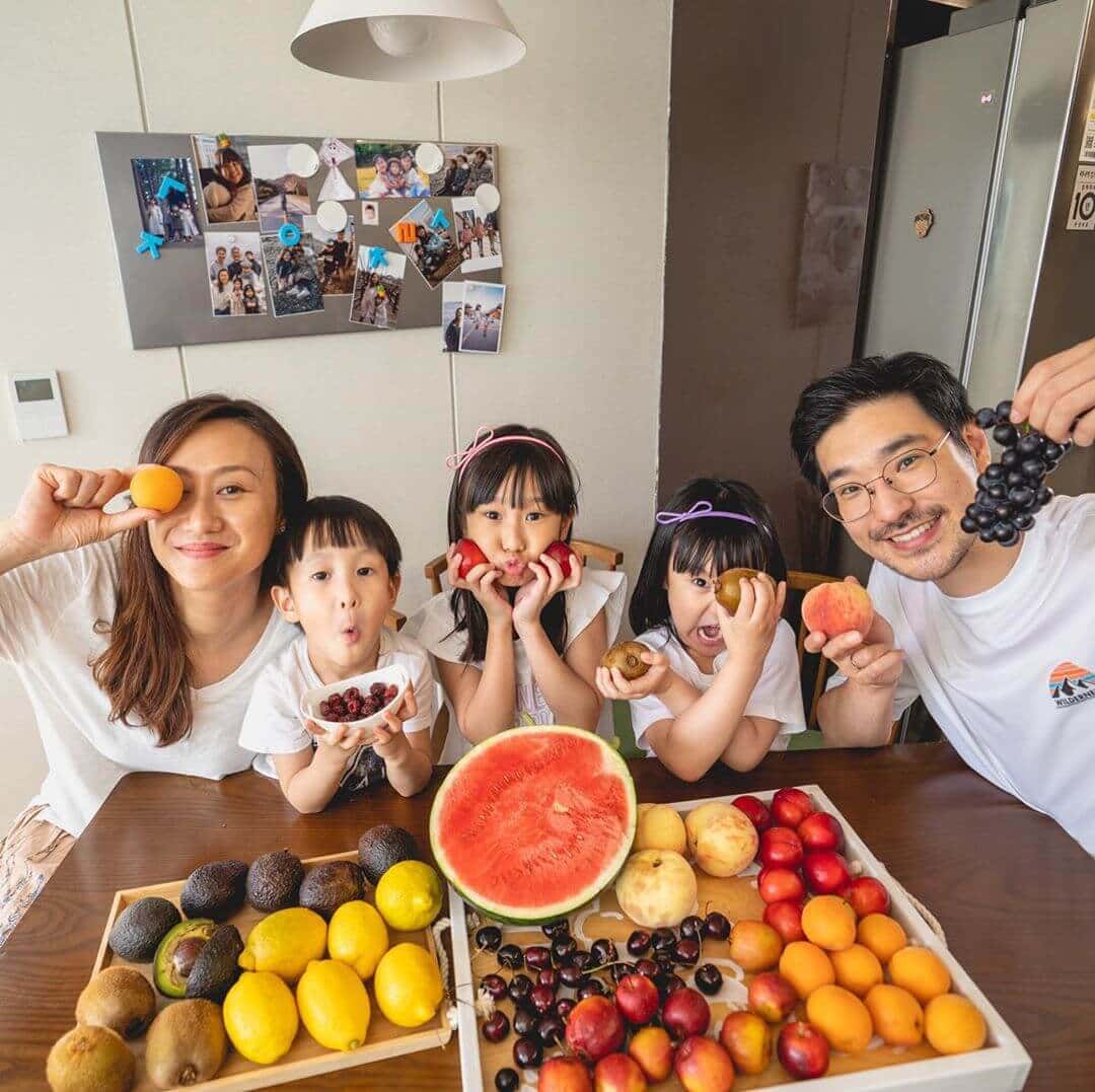 10 Potret Serunya Kimbab Family, Keluarga YouTuber Korea-Indonesia (foto: instargram/kimbabfamily.official)