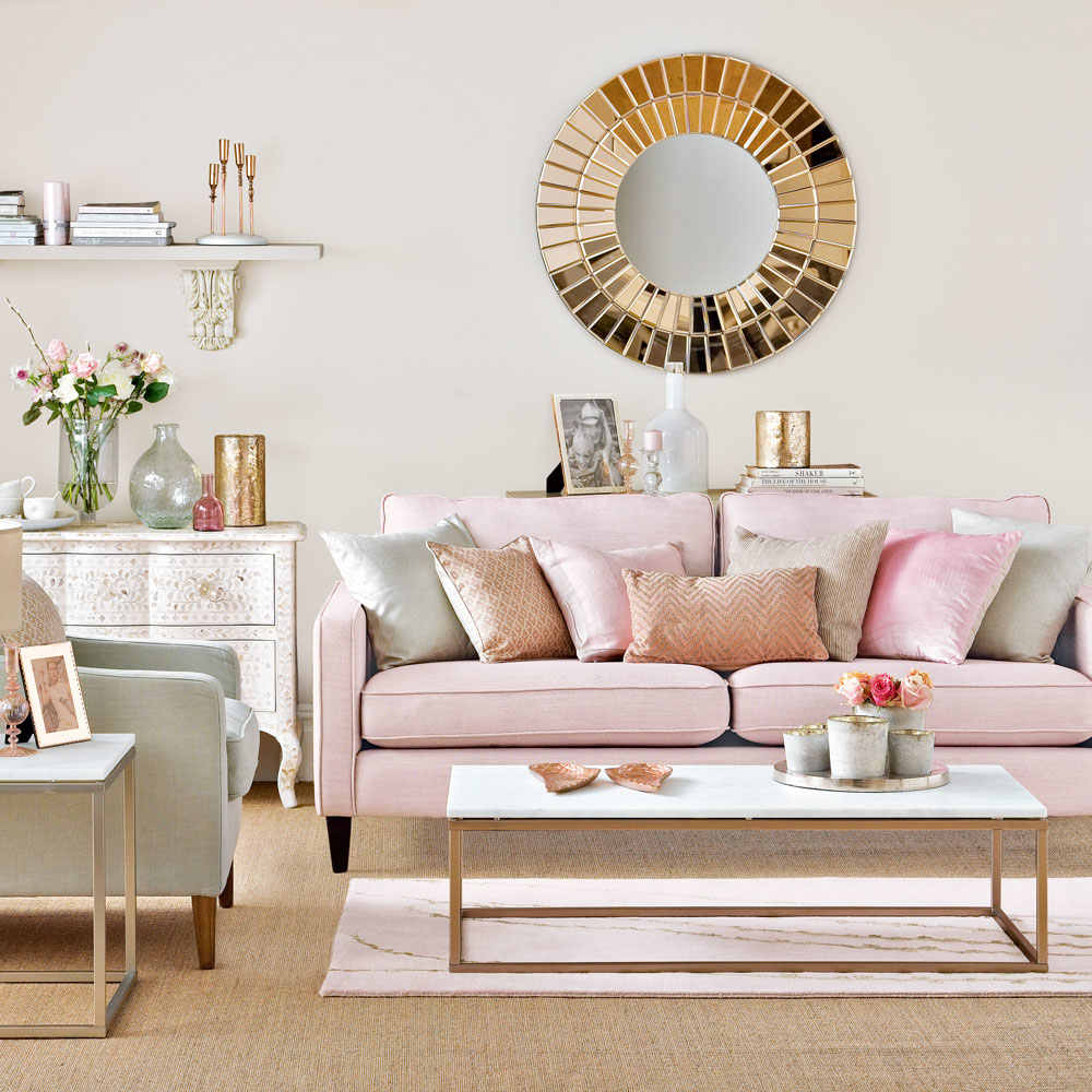 10 Inspirasi Ruang Tamu dengan Aksen Abu dan Pink, Tampak Elegan dan Hangat