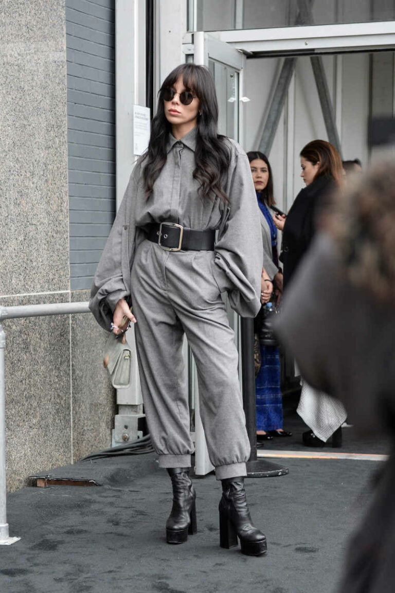 10 Ide OOTD Baggy Pants, Bikin Kamu Terlihat Tinggi Dailysia