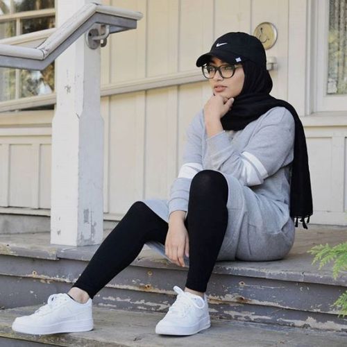 10 Ide Outfit  Hijab  untuk Olahraga  Tetap Nyaman dan 