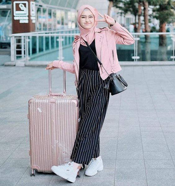 10 Ide Hijab Padu Padan dengan Kulot, Kini Lengkap