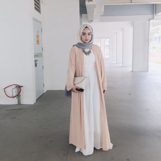 Makin Feminim 10 Inspirasi OOTD Hijab  Warna Pastel Dailysia