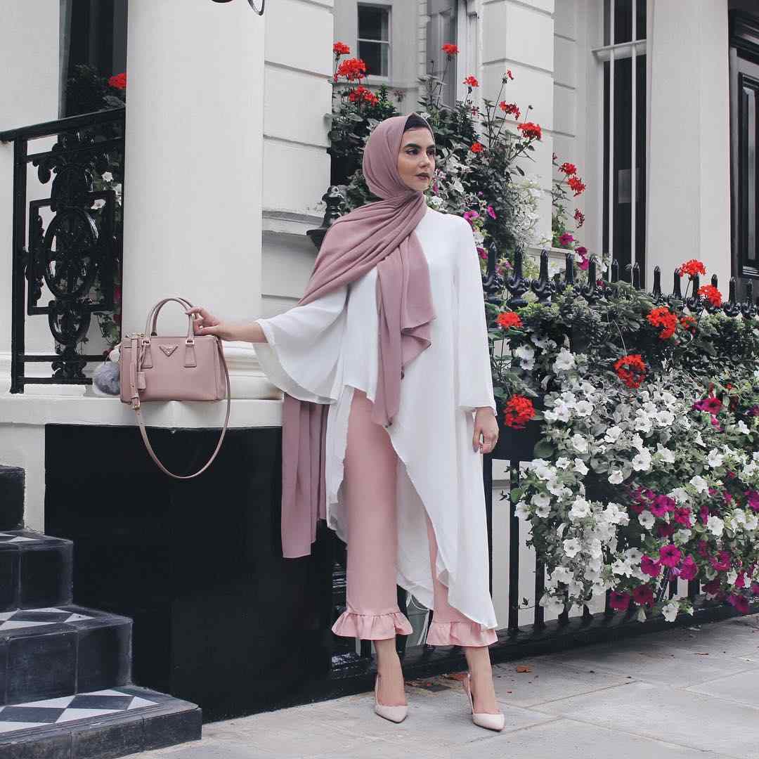 Makin Feminim 10 Inspirasi OOTD Hijab Warna Pastel Dailysia