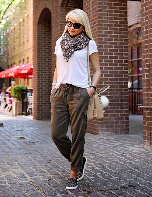 10 Ide OOTD dengan Celana Jogger Wanita, Kasual Tetap Fashionable