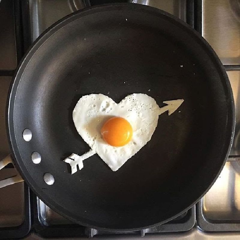 Sangat kreatif!  Inilah 10 Ide Karya Seni Unik Menggunakan Telur Goreng