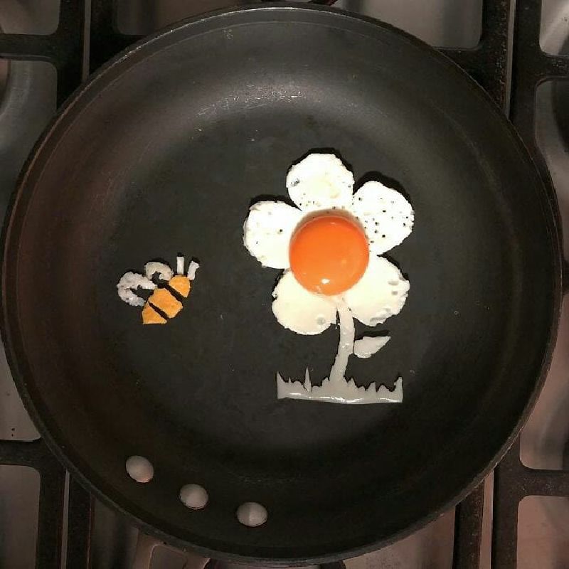 Sangat kreatif!  Inilah 10 Ide Karya Seni Unik Menggunakan Telur Goreng
