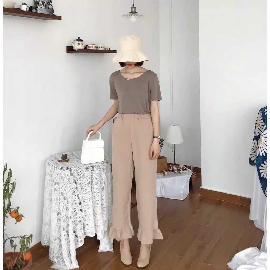 Bak Unnie Drakor, 10 OOTD Celana Kream Ala Korea yang Mudah Ditiru