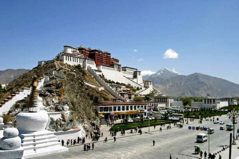 Potala Palace di Tibet, Istana Tertinggi di Dunia dengan 1000 Ruangan di Dalamnya