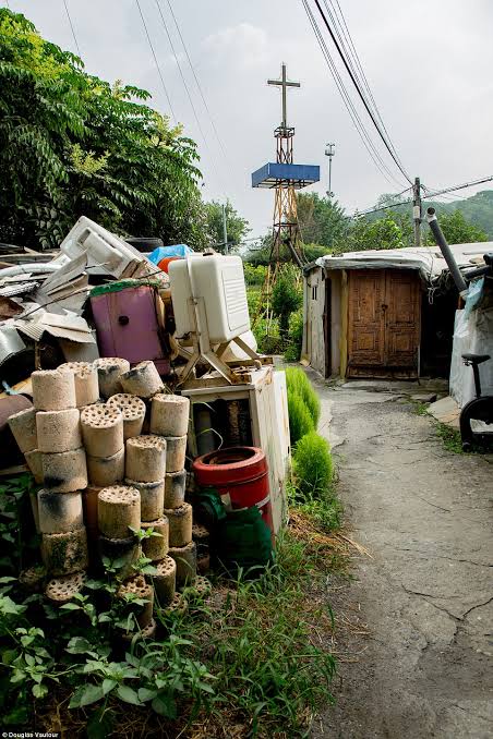 10 Potret Desa Kumuh Guryong di Seoul, Tidak Seperti di Drama Korea Selatan