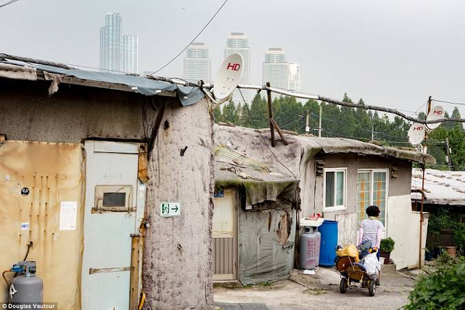 10 Potret Desa Kumuh Guryong di Seoul, Tidak Seperti di Drama Korea Selatan