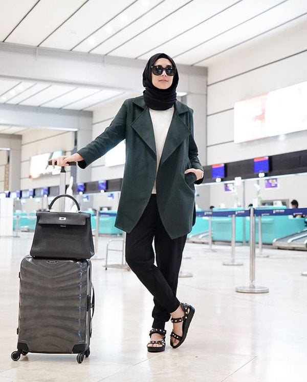 fashionlookstyle - Tampil Trendi, 10 Padu Padan Blazer agar Lebih Instagramable
