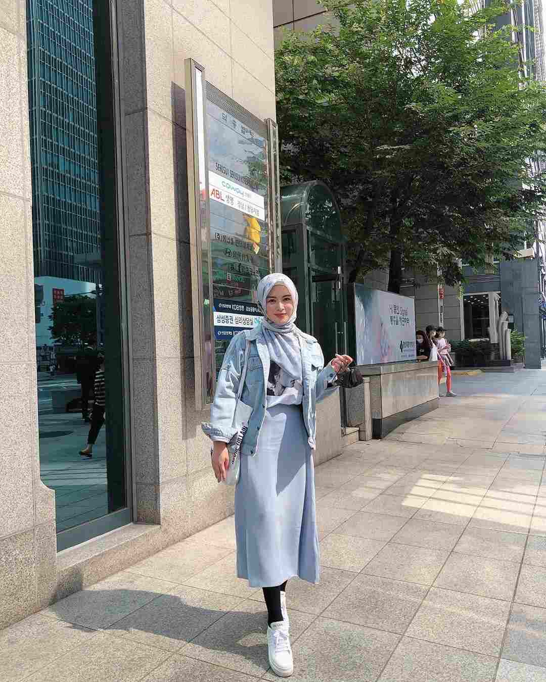 Mempesona, 10 Gaya Berpakaian untuk Wanita Berhijab Ala Selebgram Korea